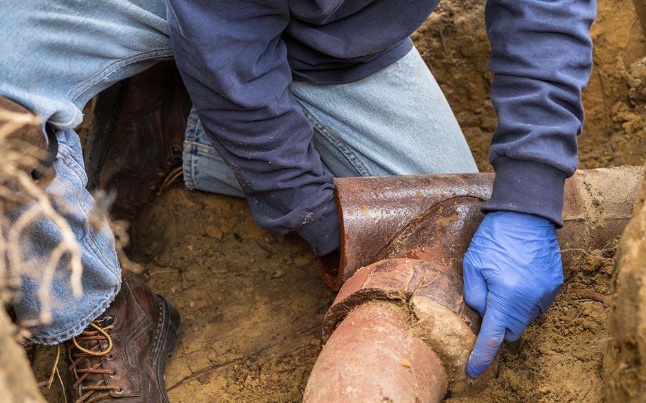 comment déboucher une douche Montfermeil